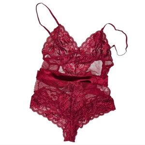 Women's Joyaria Lace Tie Bodysuit in Deep Red, Size Large